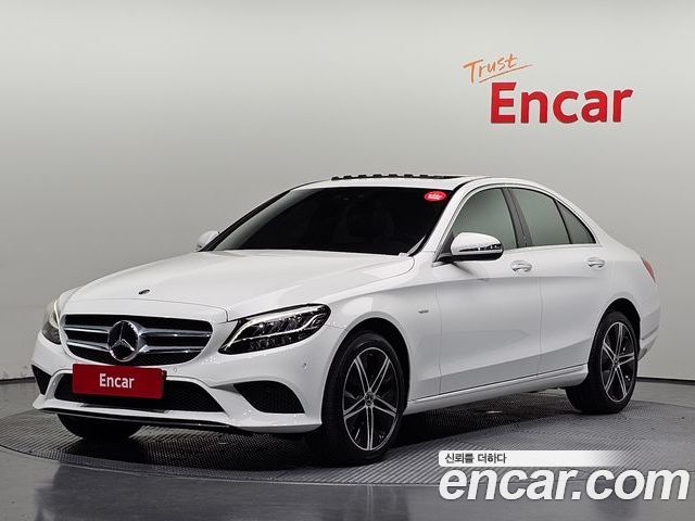 Mercedes-Benz C-Class 2020