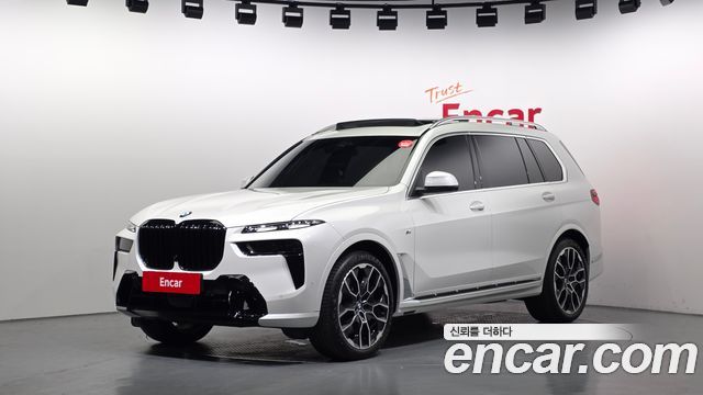 BMW X7 2025