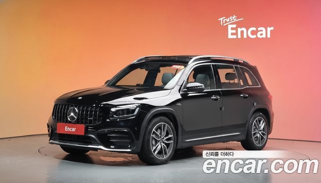 Mercedes-Benz GLB-Class 2025