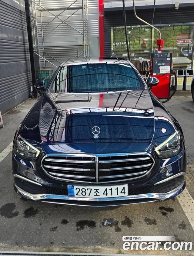 Mercedes-Benz E-Class 2022