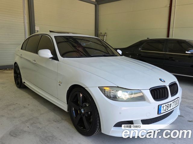 BMW 3-Series 2011