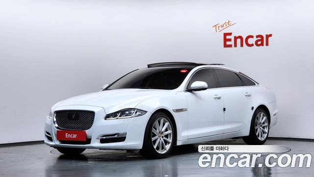 Jaguar XJ 2016