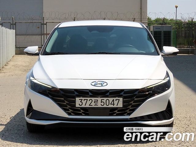 Hyundai AVANTE 2021