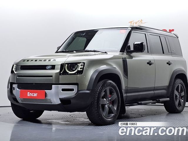 Land Rover Defender 2022
