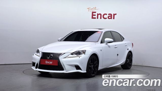 Lexus IS 2014