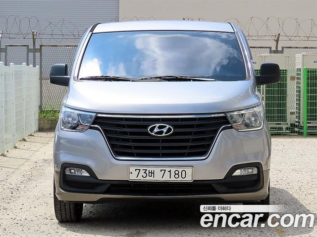 Hyundai Starex 2018