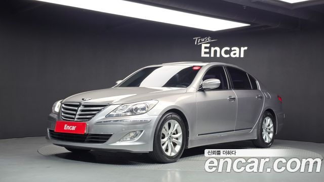 Hyundai Genesis 2013