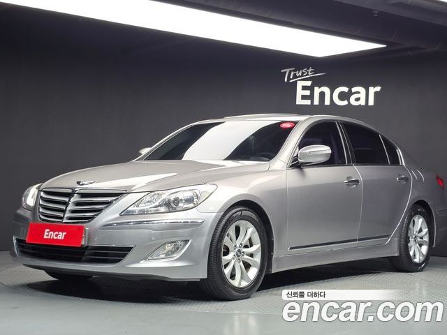 Hyundai Genesis 2013