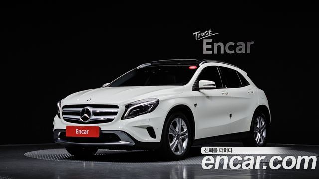 Mercedes-Benz GLA-Class 2016
