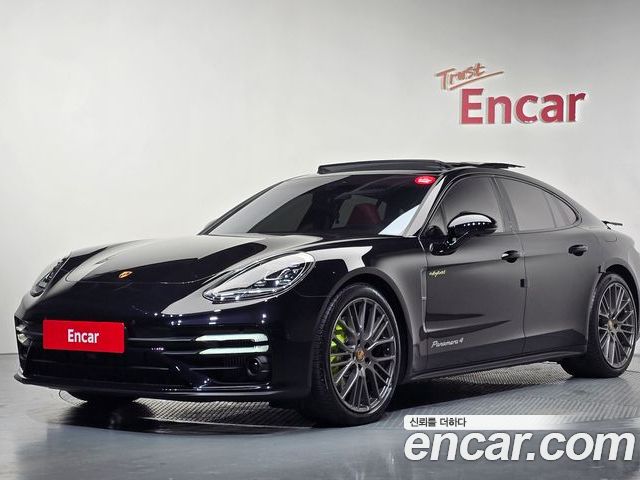 Porsche Panamera 2023