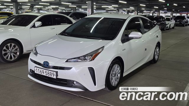 Toyota Prius 2021