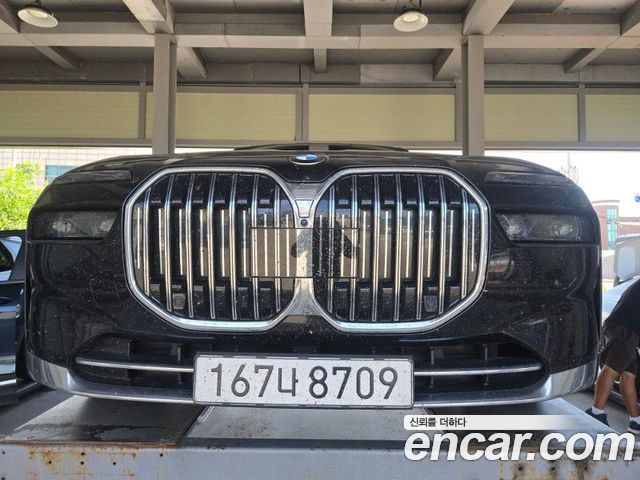 BMW 7-Series 2023