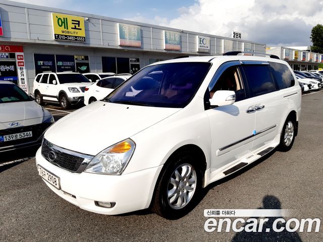 Kia Canival 2012