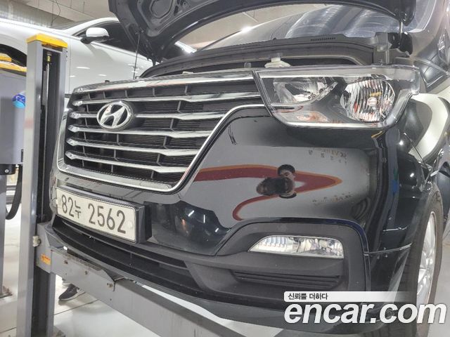 Hyundai Starex 2018
