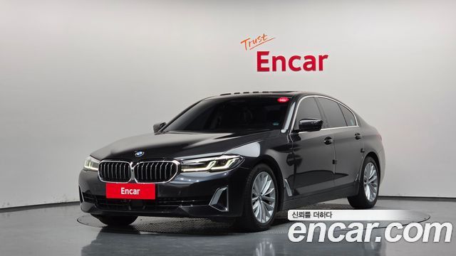 BMW 5-Series 2023