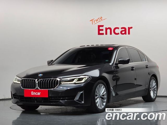 BMW 5-Series 2023