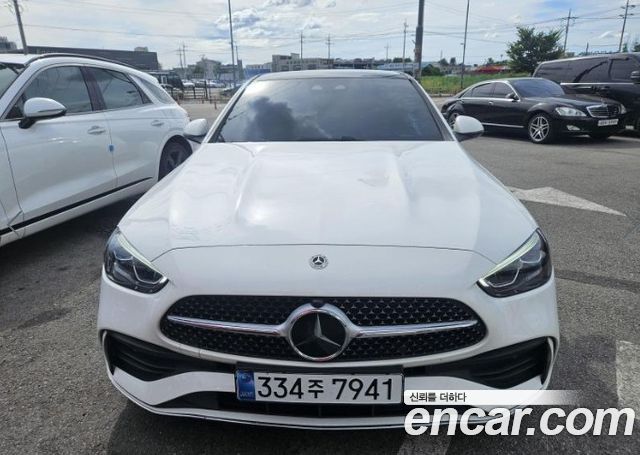 Mercedes-Benz C-Class 2025