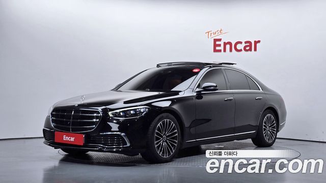 Mercedes-Benz S-Class 2024