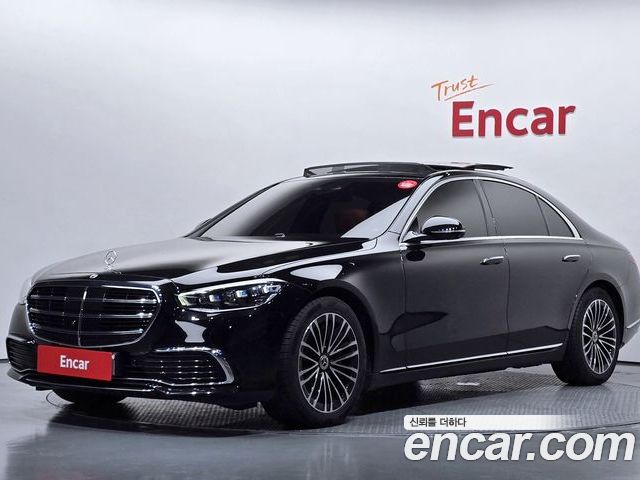 Mercedes-Benz S-Class 2024