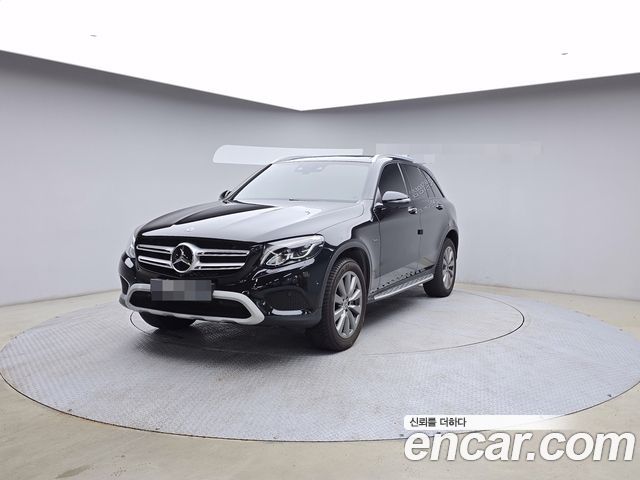 Mercedes-Benz GLC-Class 2019