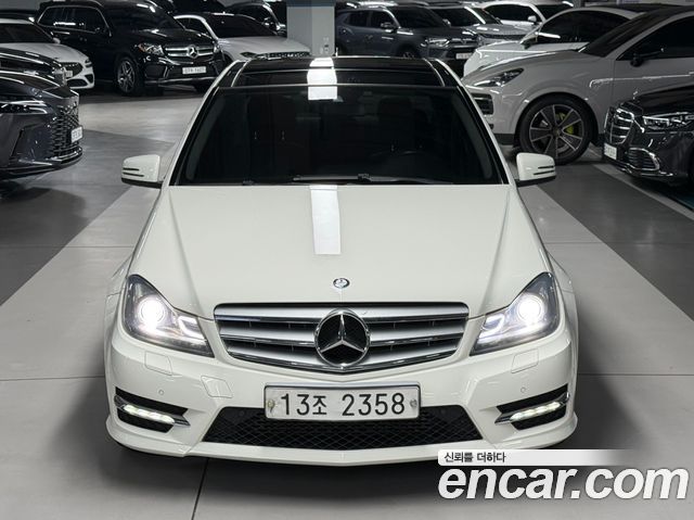 Mercedes-Benz C-Class 2011