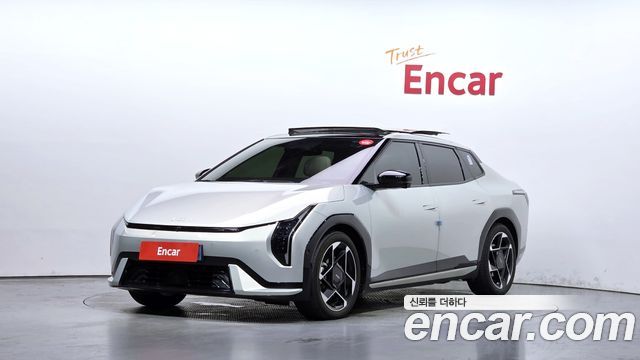 Kia EV4 2025
