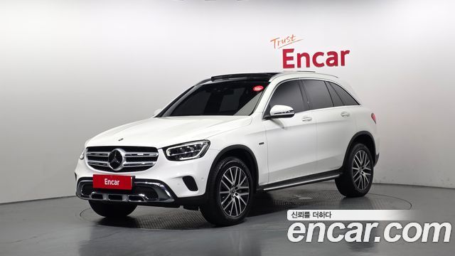 Mercedes-Benz GLC-Class 2021