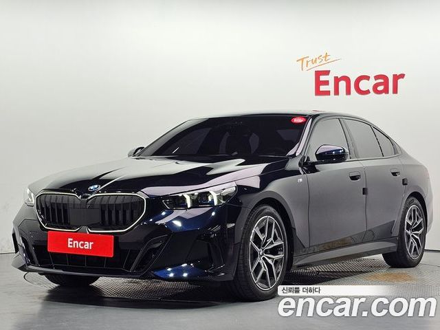 BMW 5-Series 2024