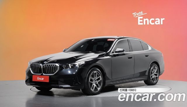 BMW 5-Series 2025