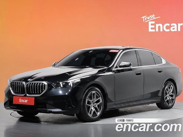 BMW 5-Series 2025