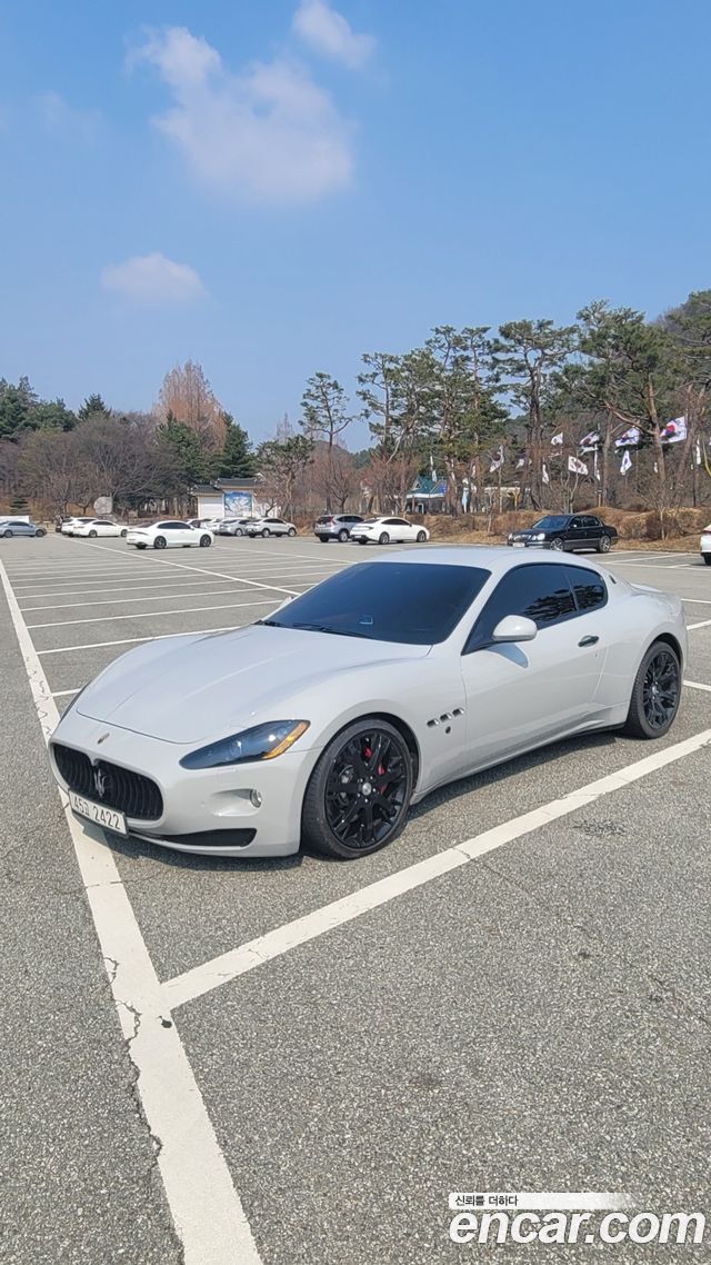 Maserati GranTurismo 2010