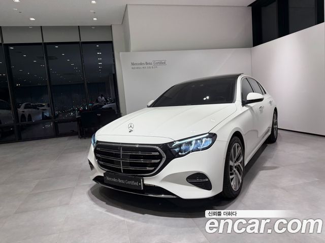 Mercedes-Benz E-Class 2024