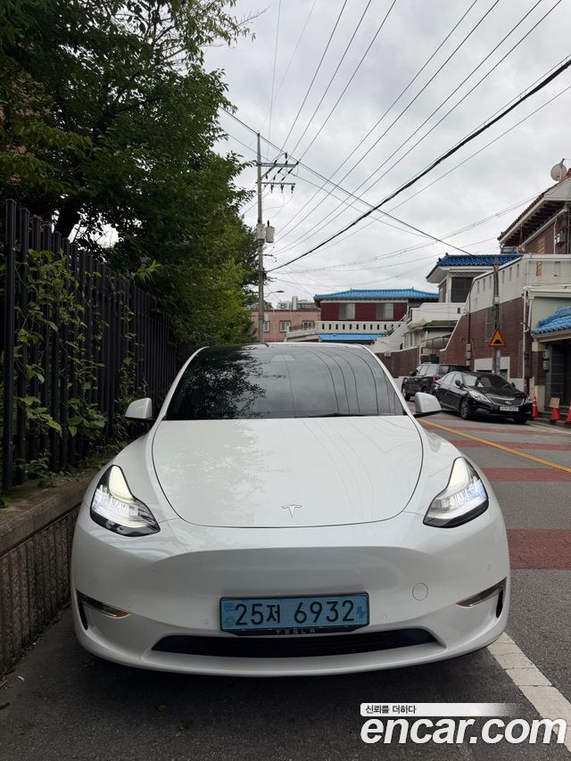 Tesla Model Y 2021