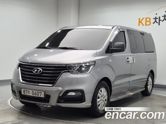 Hyundai Starex 2018