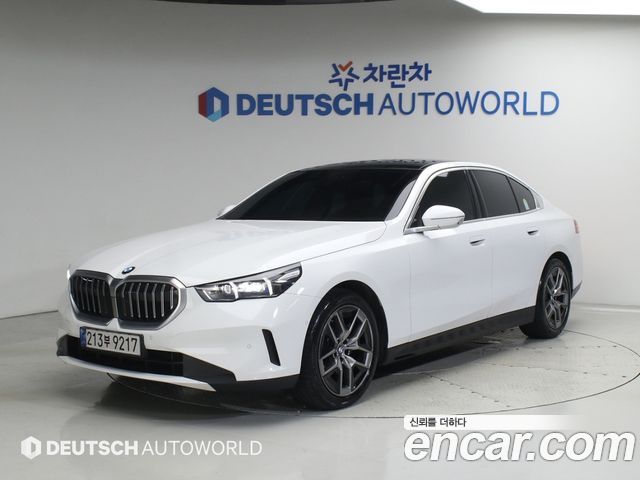 BMW 5-Series 2025