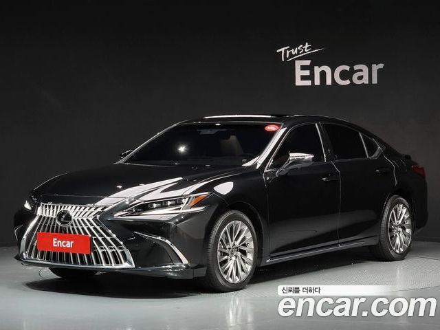 Lexus ES 2026