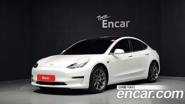 Tesla Model 3 2020