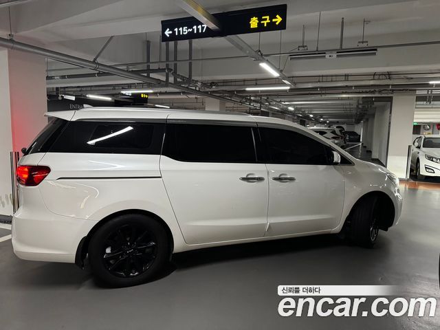 Kia Canival 2018