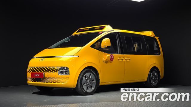 Hyundai Staria 2025