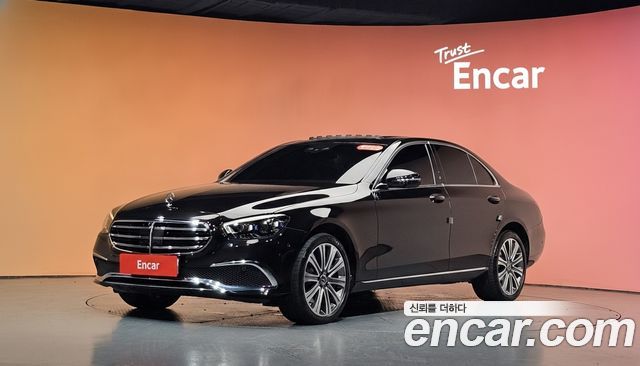Mercedes-Benz E-Class 2022