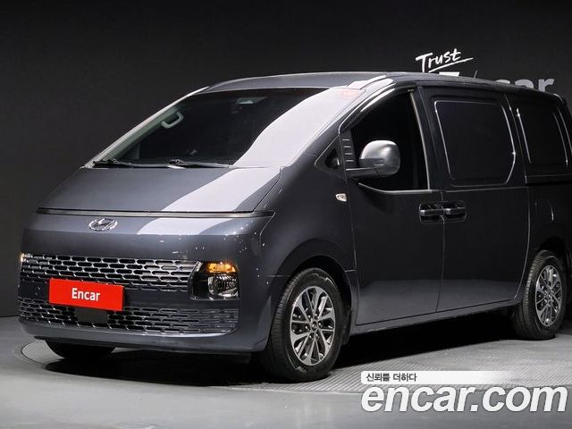 Hyundai Staria 2021