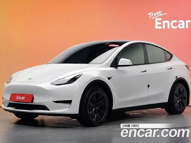 Tesla Model Y 2023