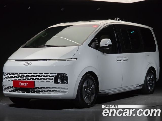 Hyundai Staria 2024