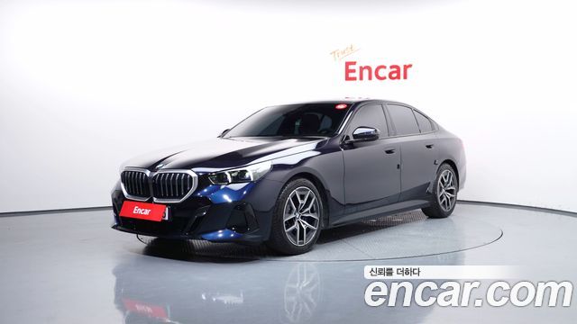BMW 5-Series 2025