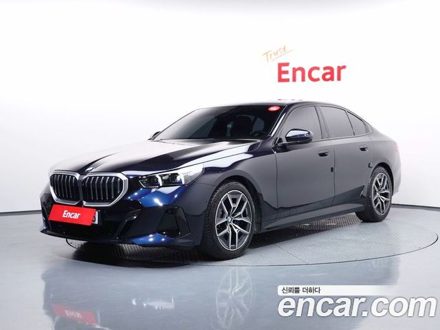 BMW 5-Series 2025