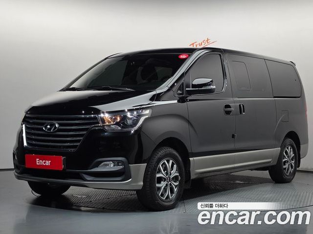 Hyundai Starex 2018