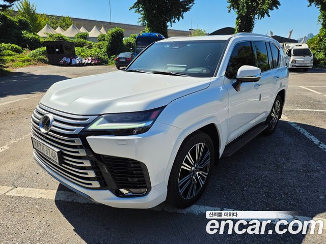 Lexus LX 2025