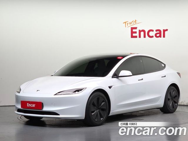 Tesla Model 3 2024
