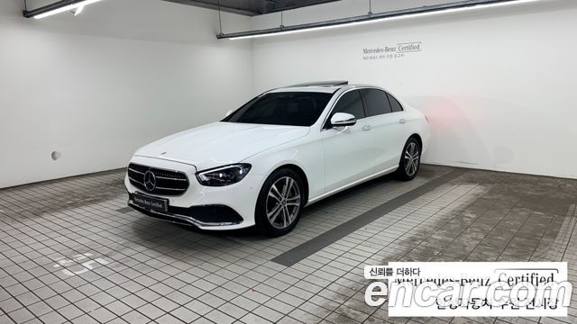 Mercedes-Benz E-Class 2022