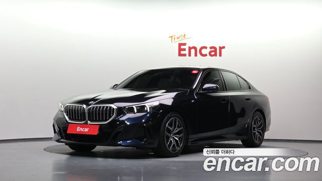 BMW 5-Series 2024